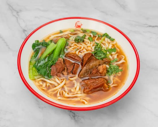 17. Taiwan Beef Noodles or Rice Noodles / 台湾牛肉面/米粉
